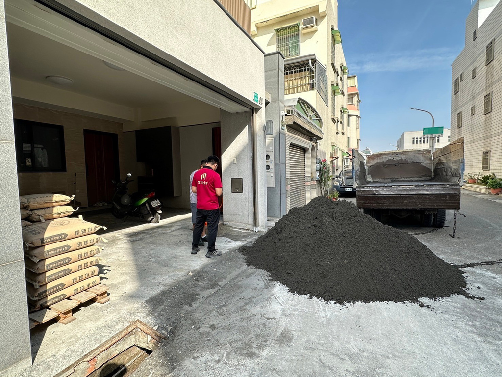 台南統包推薦【富川土木包工業】舊車庫整修分享，變得好停車好打